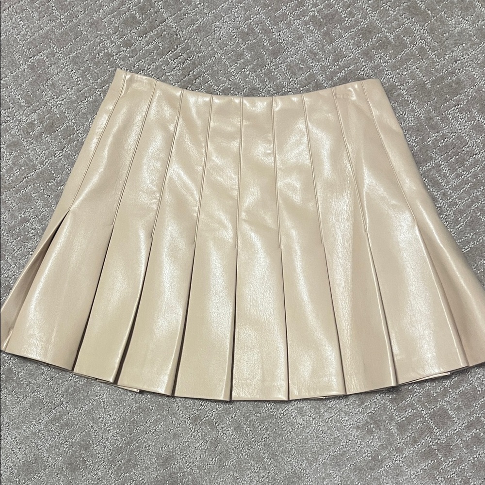 Alice + Olivia Beige Pleated Mini Skirt